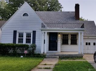 810 W Hillcrest Ave, Dayton, OH 45406