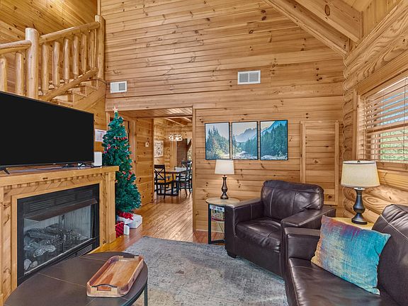 2nd image of 3144 Smoky Ridge Way