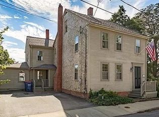 35 Oxford St, Fairhaven, MA 02719
