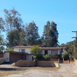 1361 Rock Springs Rd, Escondido, CA, 92026