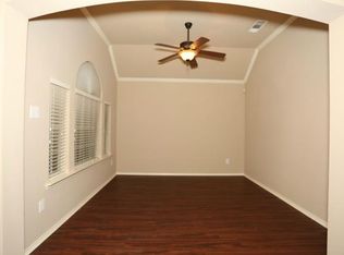 2036 Piedmont Dr, Lewisville, TX 75067