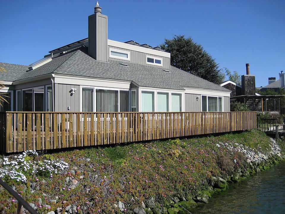 Rear from dock