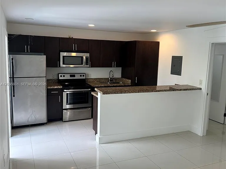 3071 SW 27th Ave #25 — Photo 2