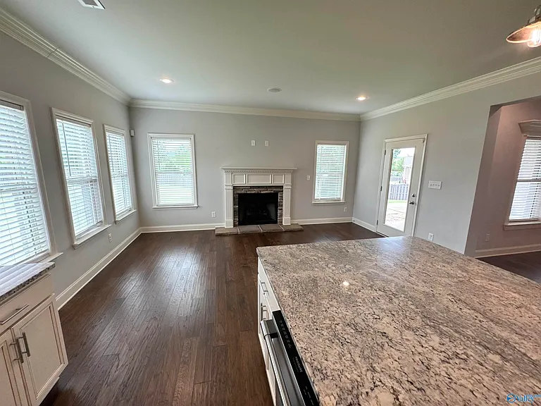 4323 Flint Dr SE — Photo 7