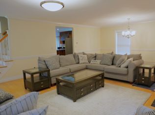 125 Fairway Dr, Auburn, ME 04210