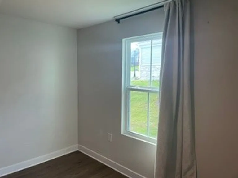 2716 Thornton Grove Blvd — Photo 32