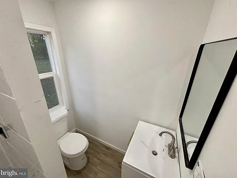 802 Fairmount Ave — Photo 4
