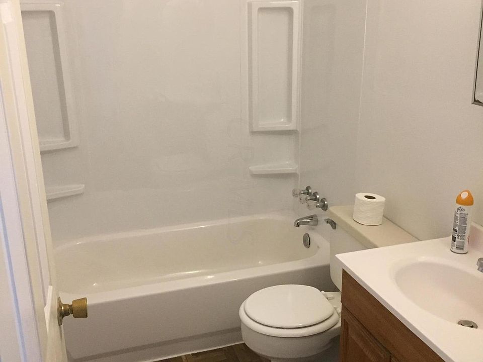 2nd image of 1900 Aberdeen Ave