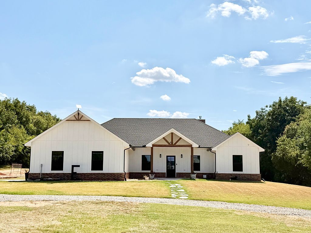 12524 E County Road 1540 - Property Image