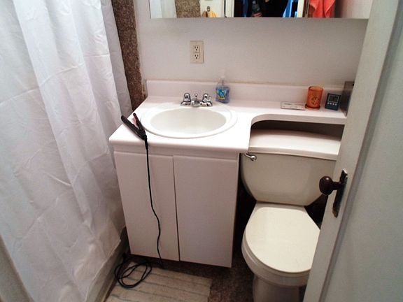 2nd image of 253 E 77th St APT 3d