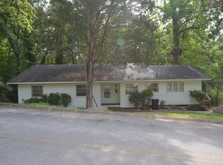 124 Taylor Rd, Oak Ridge, TN 37830