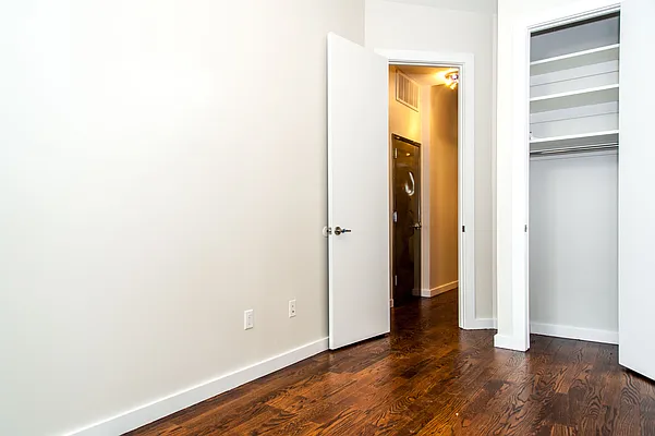 Rented by Nooklyn NYC LLC | media 119