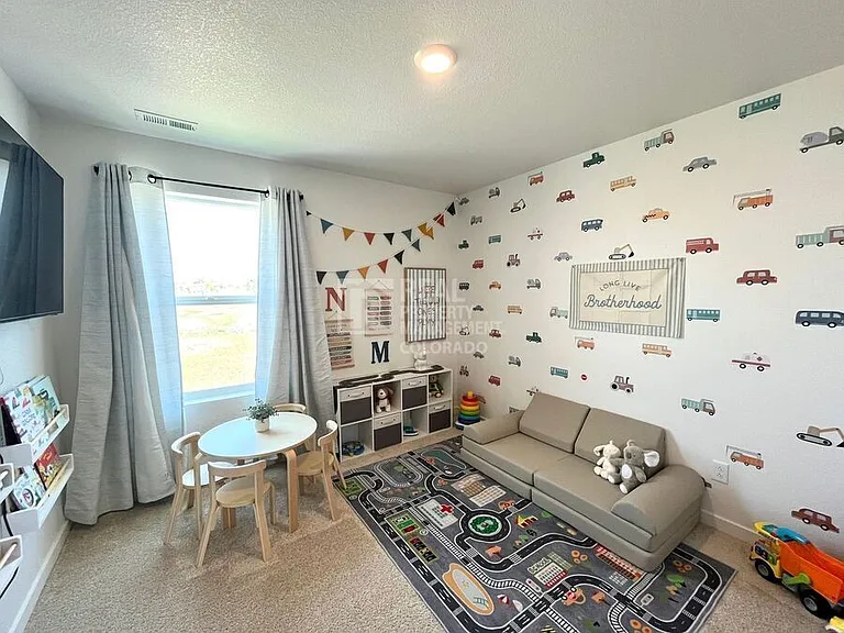 8490 Castleabra Dr — Photo 14