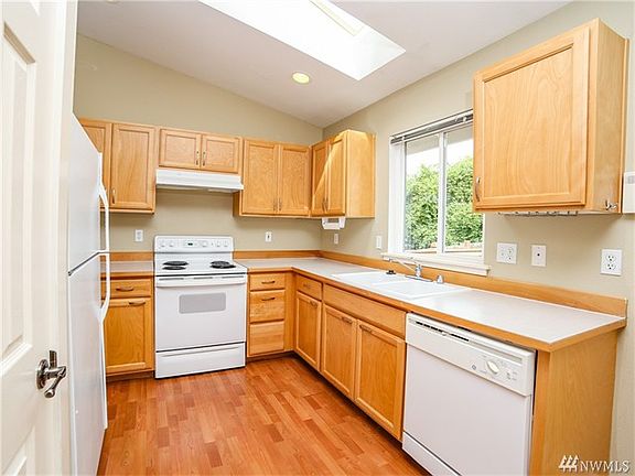 4th image of 5105 60th Ave NE
