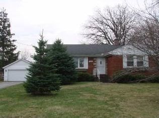 10629 Avenue Rd, Perrysburg, OH 43551