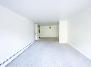 81 High St APT 24, Amesbury, MA 01913