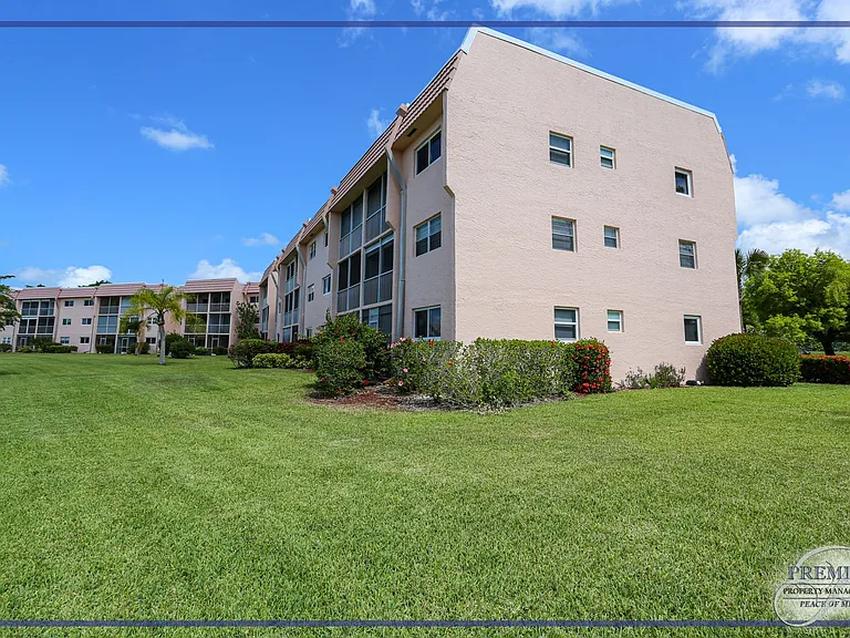 300 Forest Lakes Blvd #202 — Photo 29
