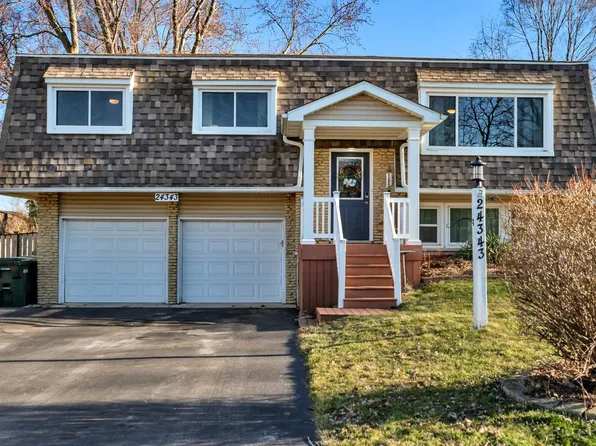 24343 S Valley Dr, Channahon, IL 60410