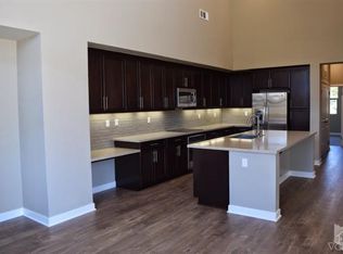 232 Village Commons Blvd #27, Camarillo, CA 93010