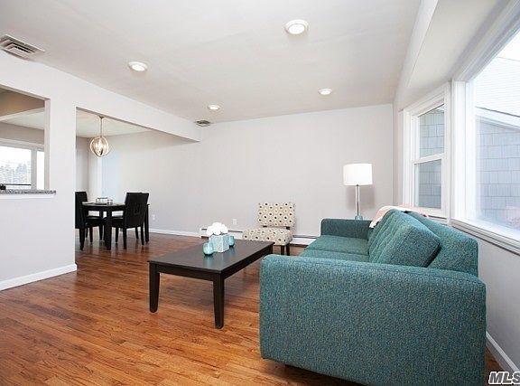 3rd image of 1129 Ruth Pl