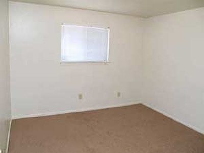 2nd image of 3035 E Ledbetter Dr