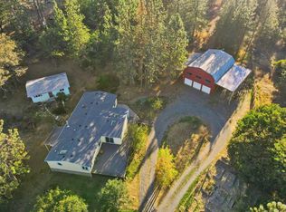 8060 Upper Applegate Rd, Jacksonville, OR 97530