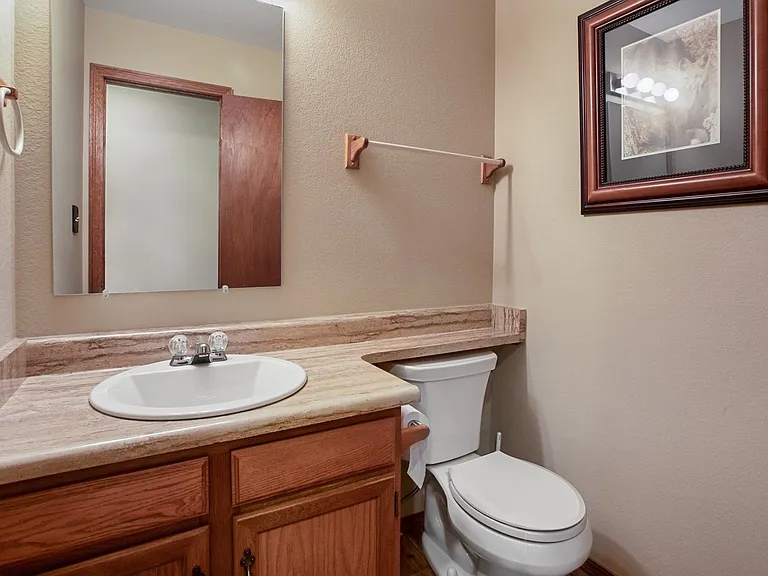 590 Greenway Ct #A — Photo 27