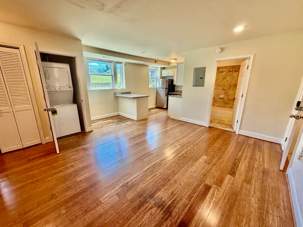 6024 8th St NW APT 2, Washington, DC 20011