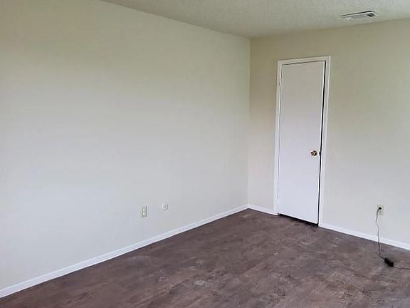 5th image of 10153 Inwood Hollow Ln