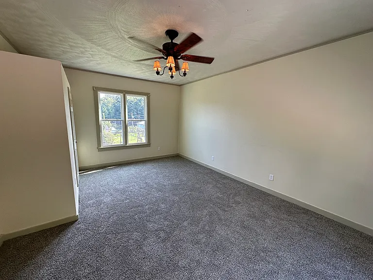 43 Melvina St #1 — Photo 6