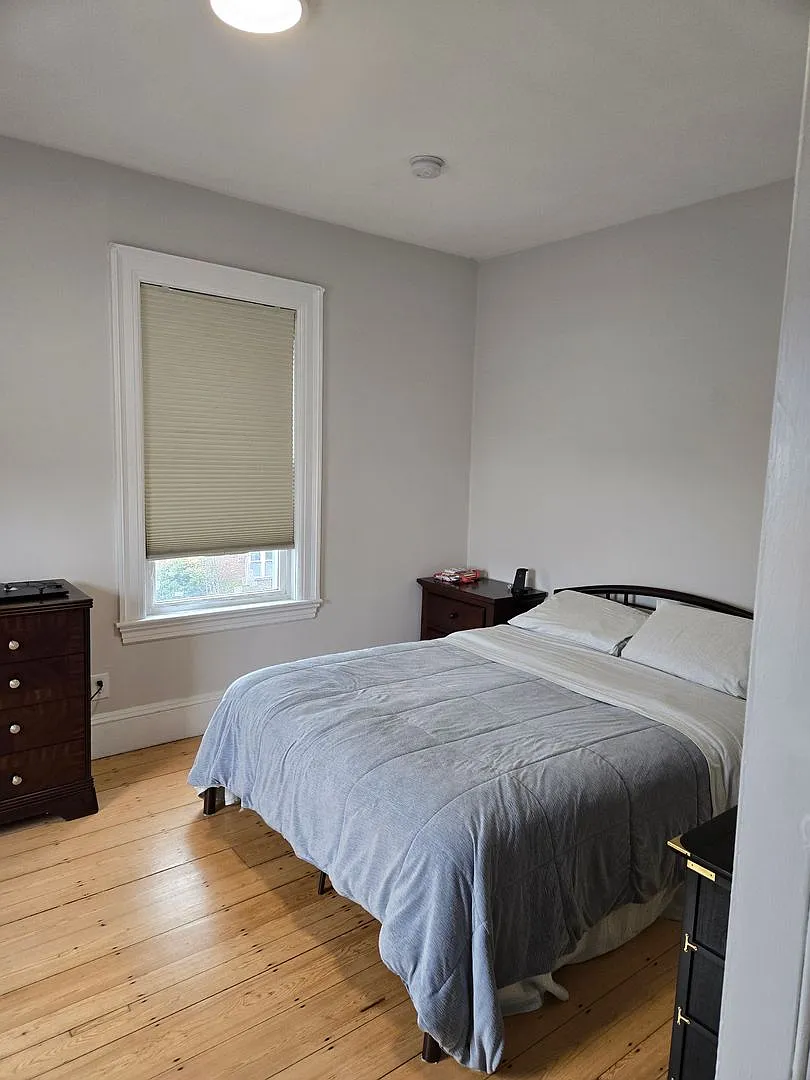 Nicely renovated 3 bed with in-unit laundry in Watertown! — Photo 3