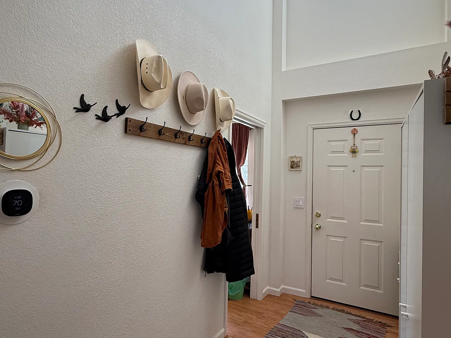 3 bed, 2298 sqft, $1,425 — Photo 3