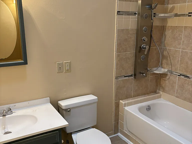 MAIN BATHROOM