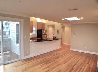 66 Ritch Ave APT 3, Greenwich, CT 06830