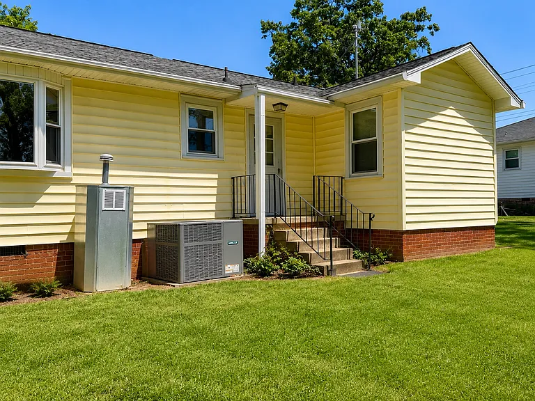116 Buena Vista Ave #B — Photo 13
