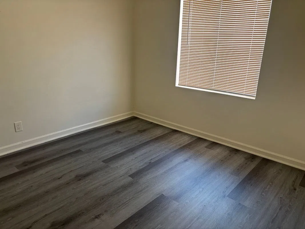 3 bed, 2.0 bath, 1352 sqft, $2,650 — Photo 1