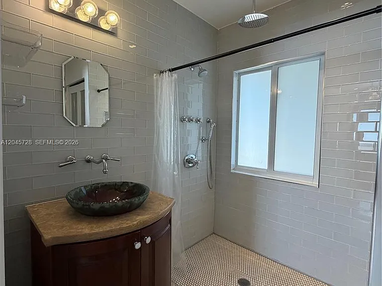 2112 SW 60th Ct — Photo 10