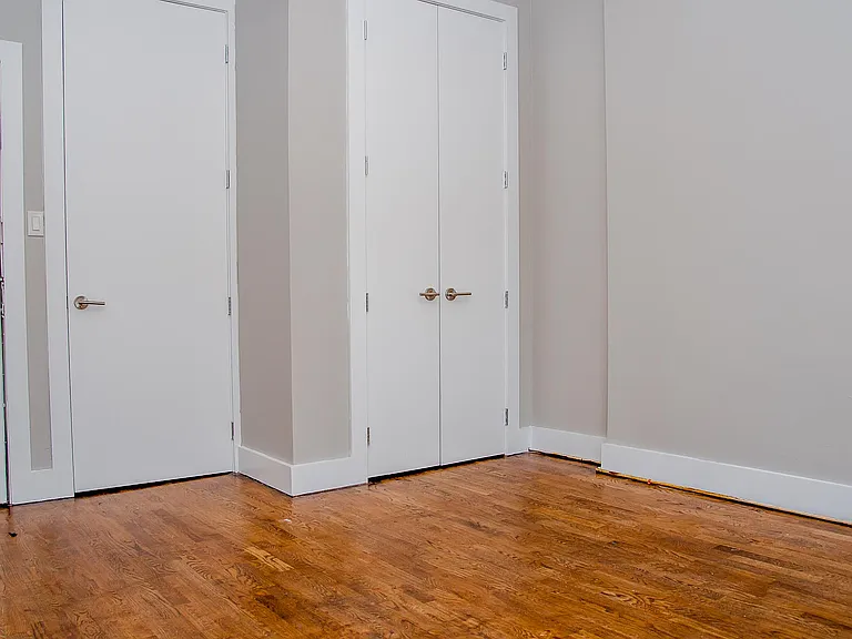 197 Stockholm St #2R — Photo 14