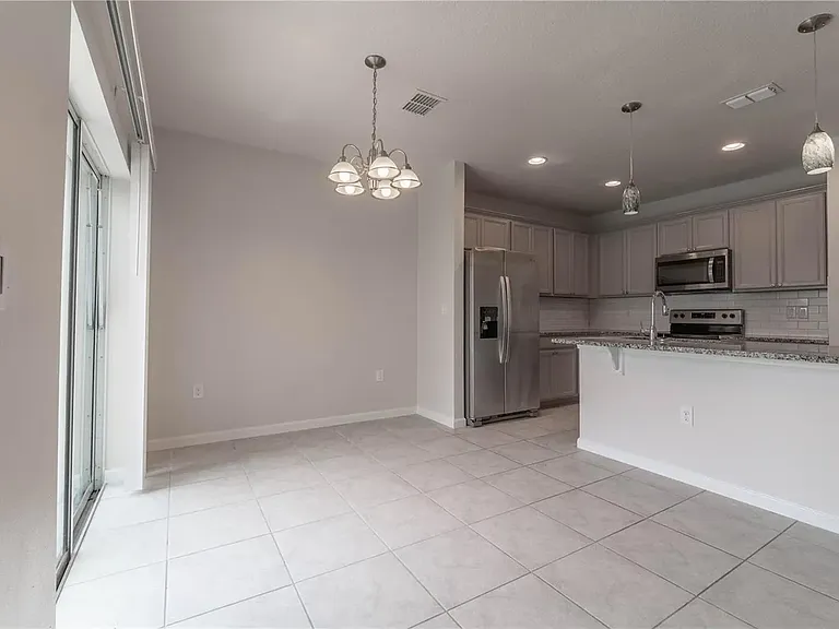 515 Taft Dr — Photo 8