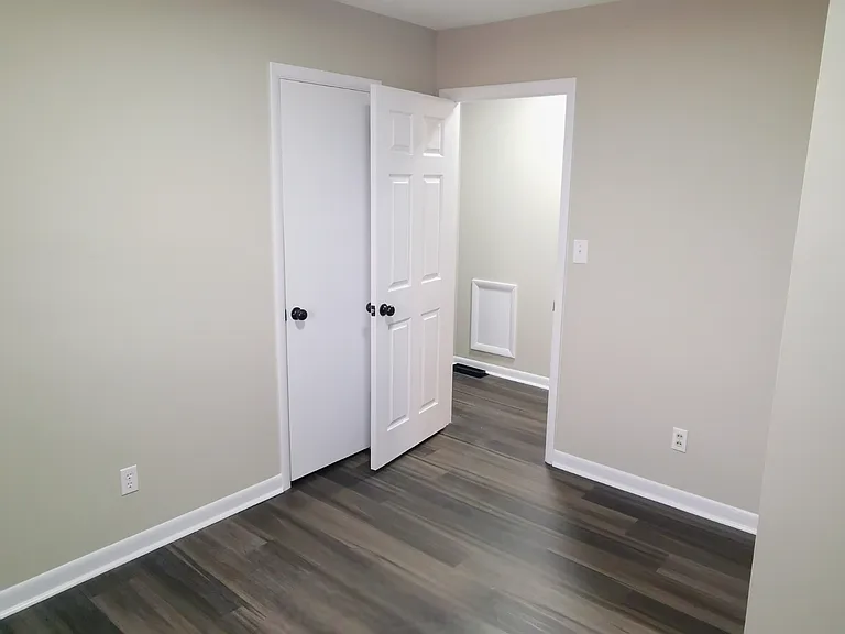 107 Wisconsin Ave — Photo 12