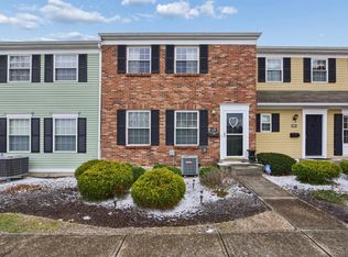 125 Chapel Hill Dr, Fairfield, OH 45014