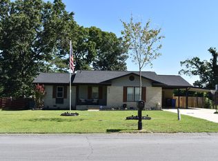 6612 Vaughn Rd, Fayetteville, NC 28304