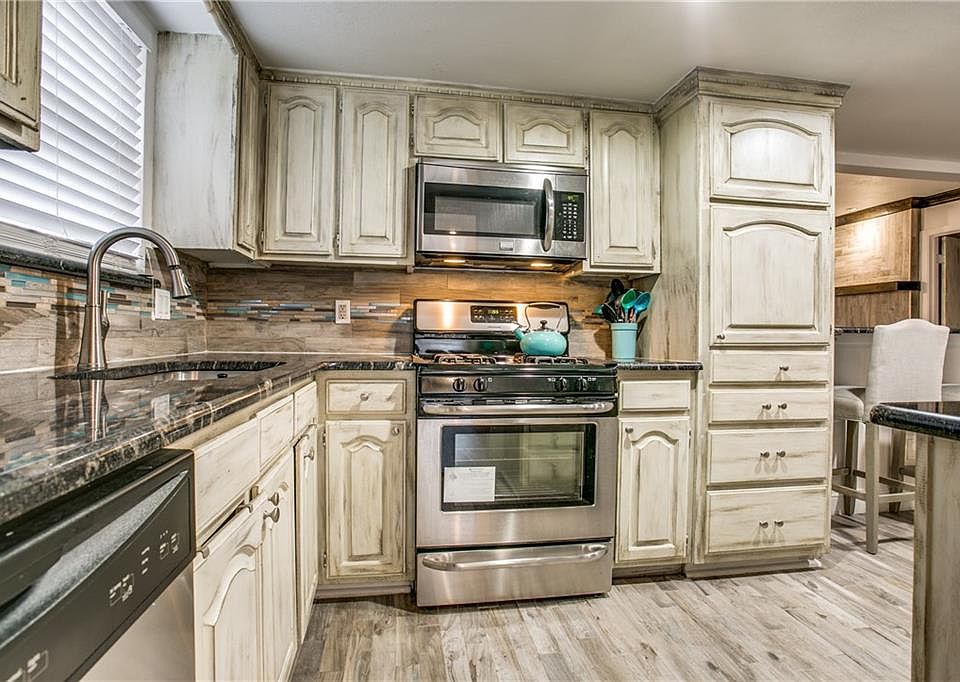 1st image of 822 Granada Dr