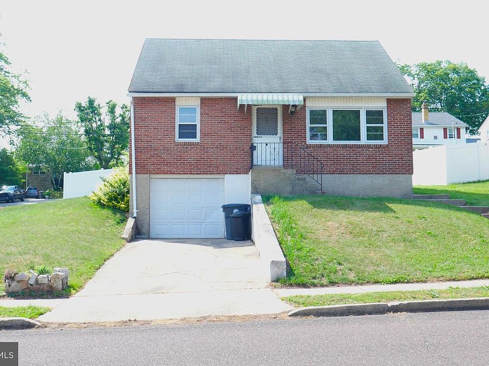 1st image of 447 Spring St