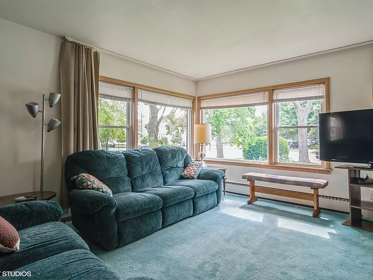 6445 N Oketo Ave — Photo 3