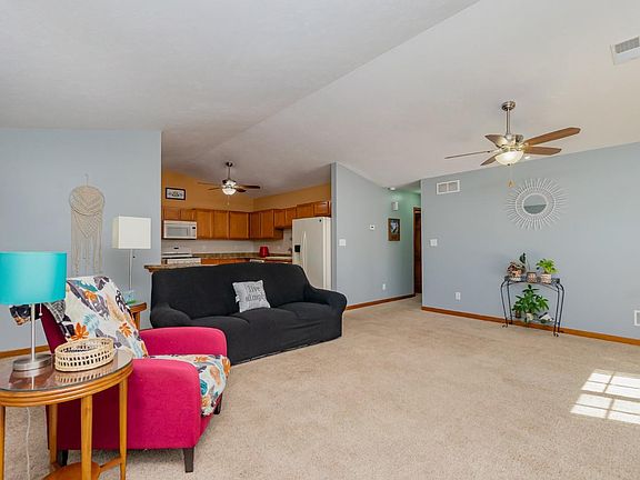 3rd image of 1213 W 89th Ct