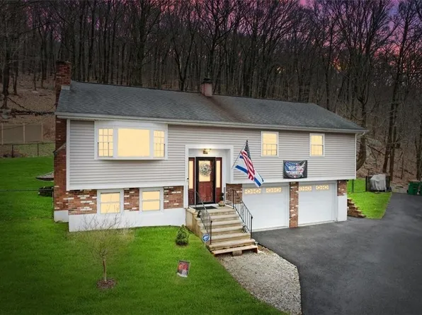 109 Chief Nimham Circle, Carmel, NY 10512