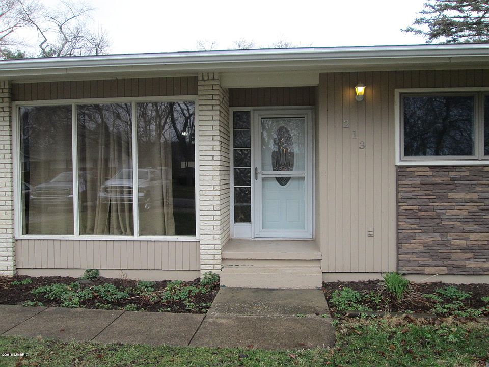 1st image of 213 Karen Dr