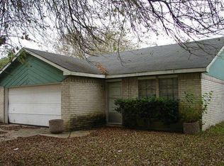 3134 Tidewater Dr, Houston, TX 77045