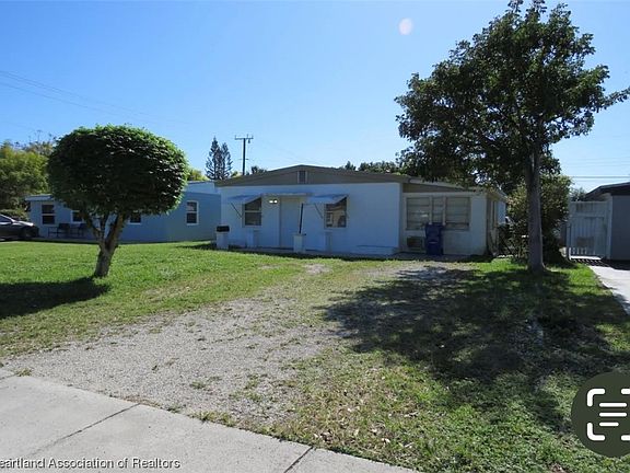 2nd image of 1682 NE 182nd St N #182-M
